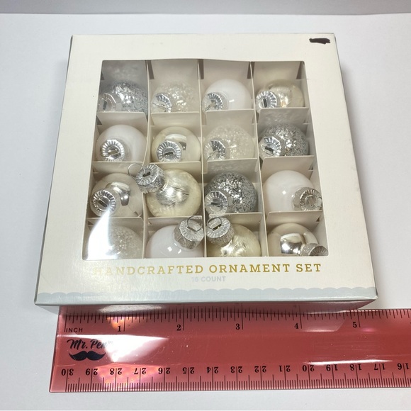 16 Mini Assorted Colors Christmas Ornament Balls - Picture 4 of 4